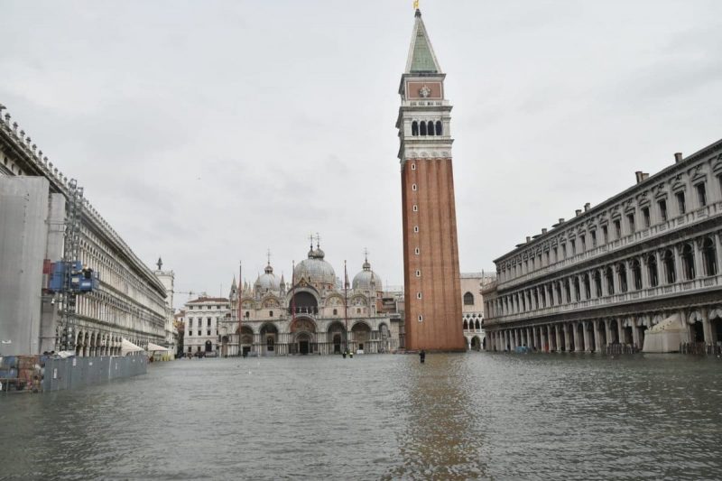 A Venezia, l’acqua alta non spaventa i Vip!